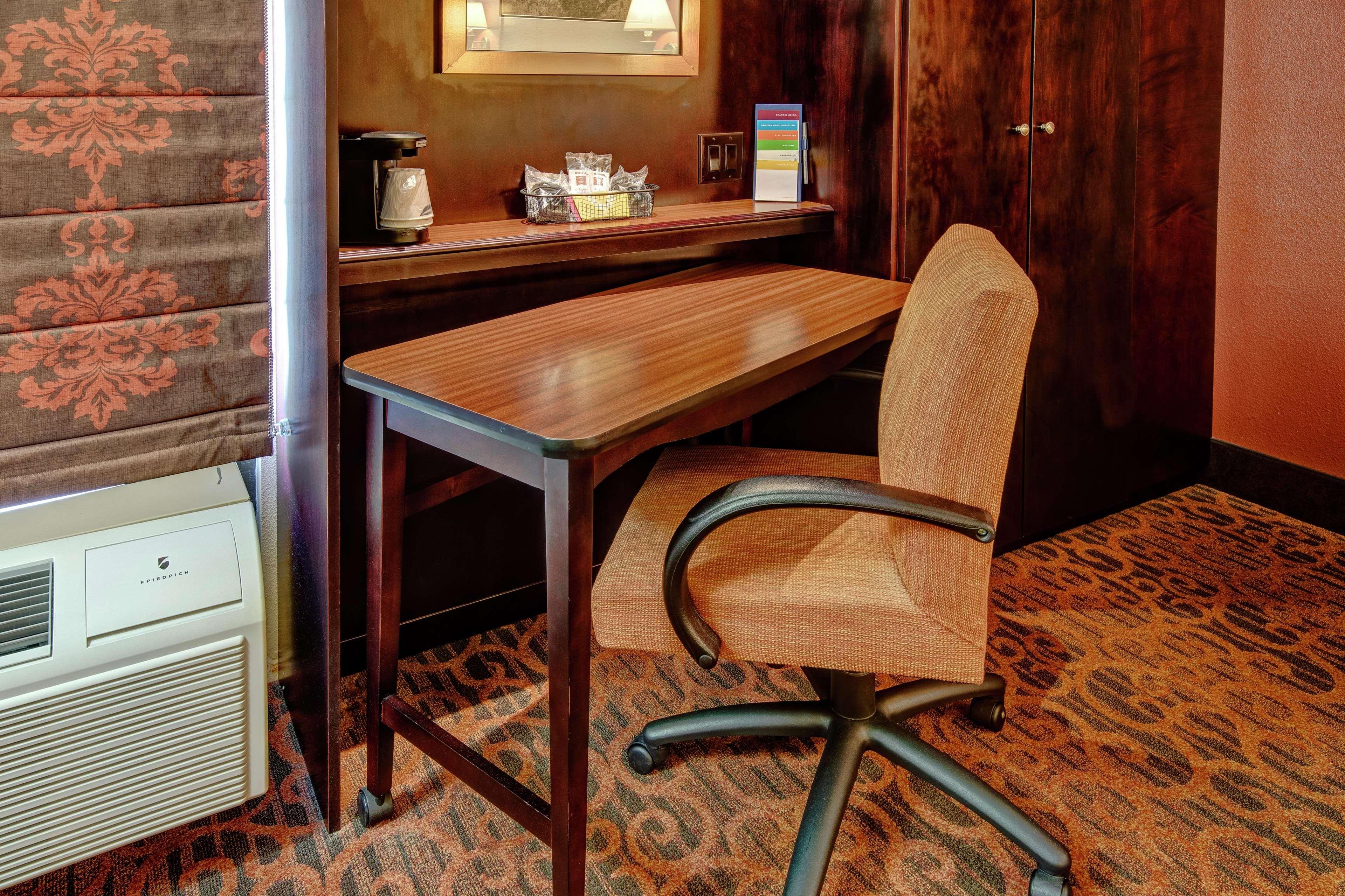 Hampton Inn Ashland Buitenkant foto